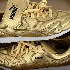 Puma King Avanti Trophy